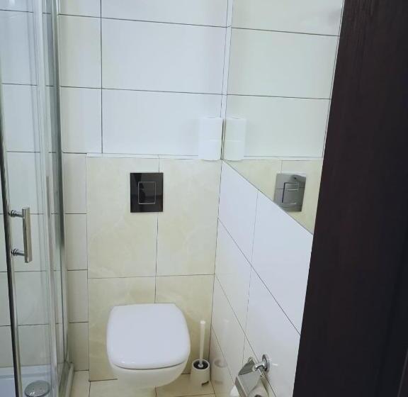 חדר סטנדרט יחיד, Volter