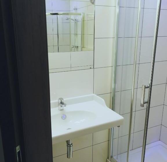 חדר סטנדרט יחיד, Volter