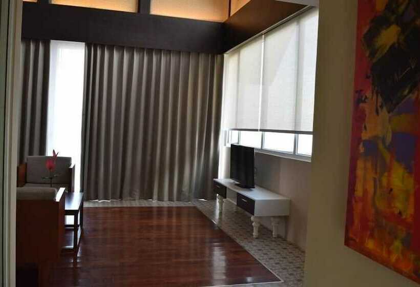 סוויטה אקזקיוטיב, Amartha Hills Hotel And Resort