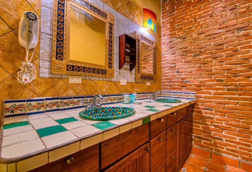 Deluxe Suite King Bed, Caribe Tesoro