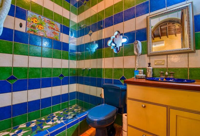 Deluxe Suite King Bed, Caribe Tesoro