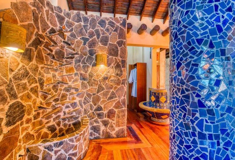 سوئیت با تخت بزرگ, Caribe Tesoro