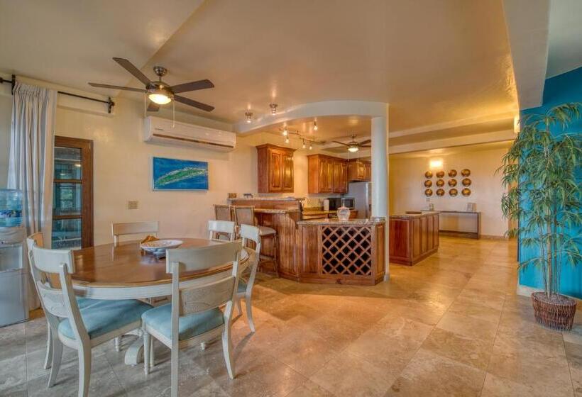 ویلای 3 خوابه, Caribe Tesoro