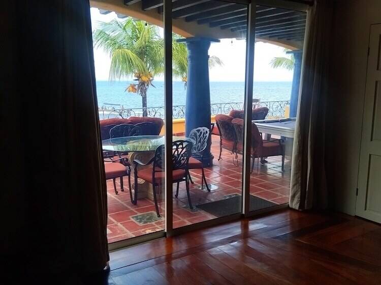 Deluxe Suite King Bed, Caribe Tesoro