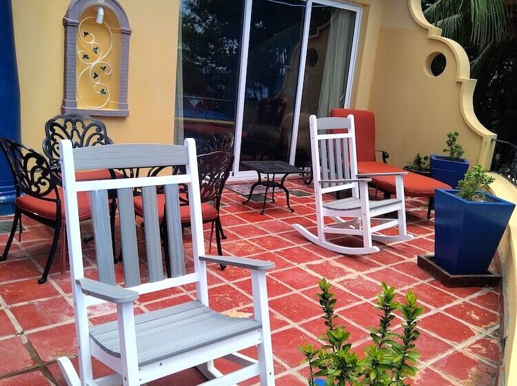 Deluxe Suite King Bed, Caribe Tesoro