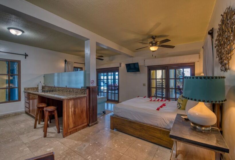 Suite Queen Bed, Caribe Tesoro