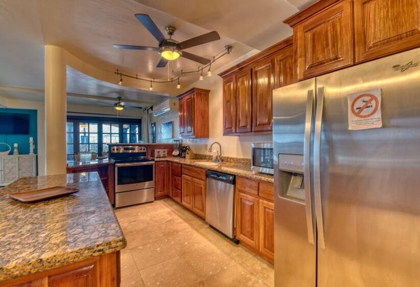 سوئیت دلوکس 2 خوابه, Caribe Tesoro