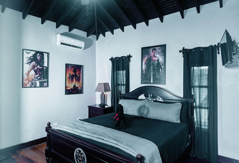 Deluxe Suite King Bed, Caribe Tesoro