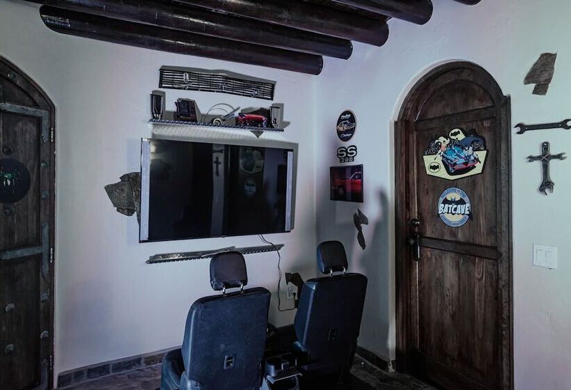 Deluxe Suite King Bed, Caribe Tesoro