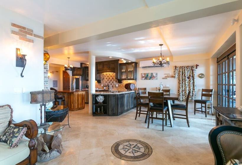 ویلا دلوکس 3 خوابه, Caribe Tesoro