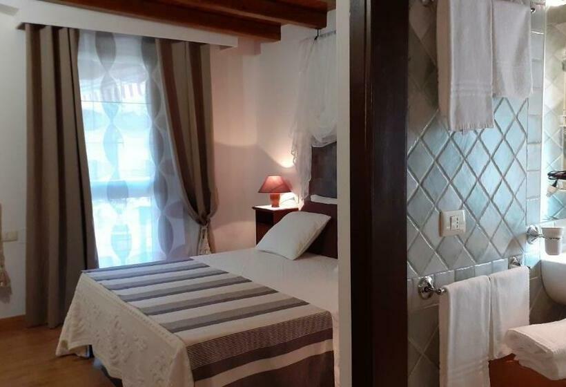 اتاق استاندارد با تراس, Li Muntigeddi