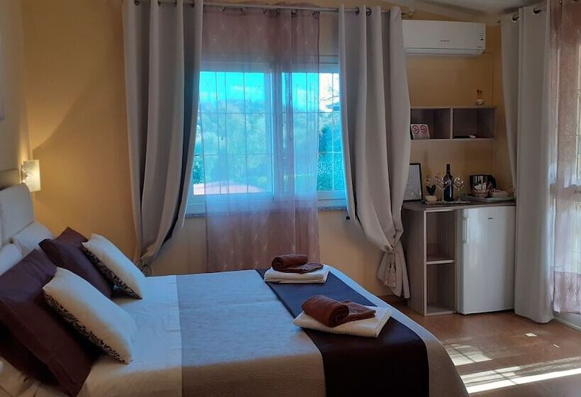 اتاق استاندارد اینتریور, Li Muntigeddi