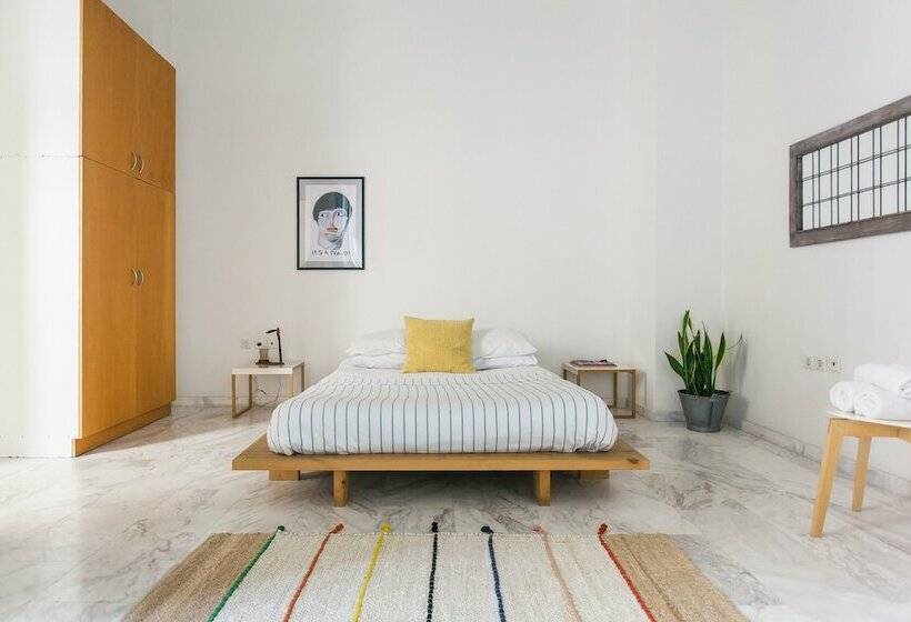 スタンダードスタジオ, Concierge Downtown