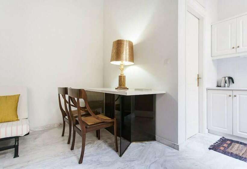 スタンダードスタジオ, Concierge Downtown