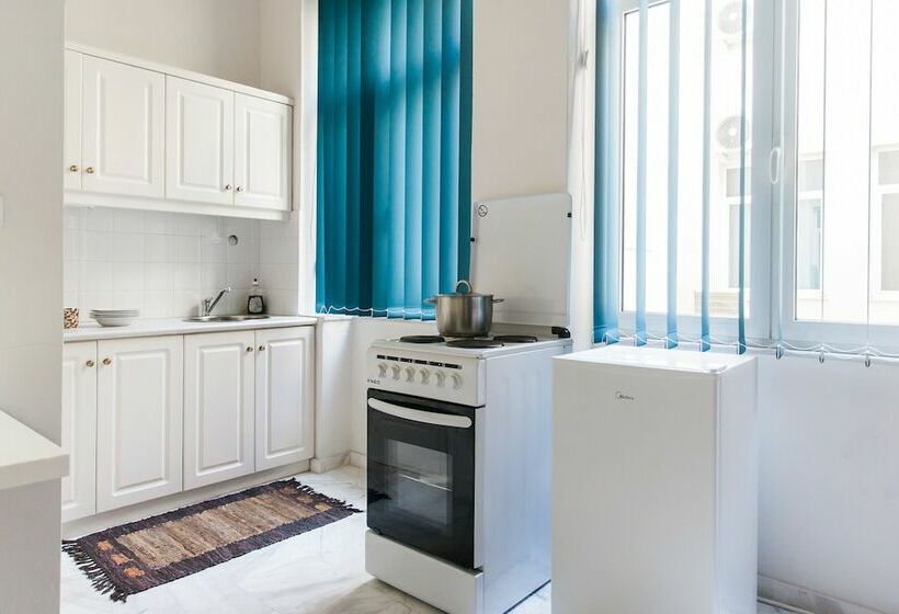 スタンダードスタジオ, Concierge Downtown