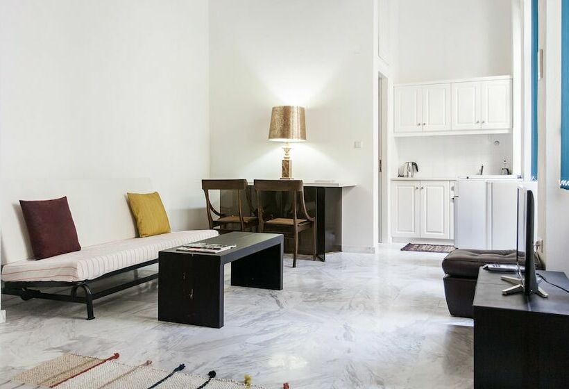 スタンダードスタジオ, Concierge Downtown