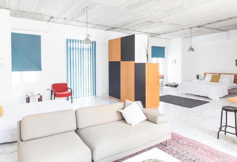 デラックススタジオ, Concierge Downtown