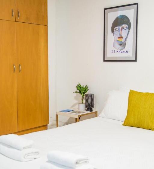 スタンダードスタジオ, Concierge Downtown