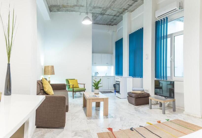 スタンダードスタジオ, Concierge Downtown