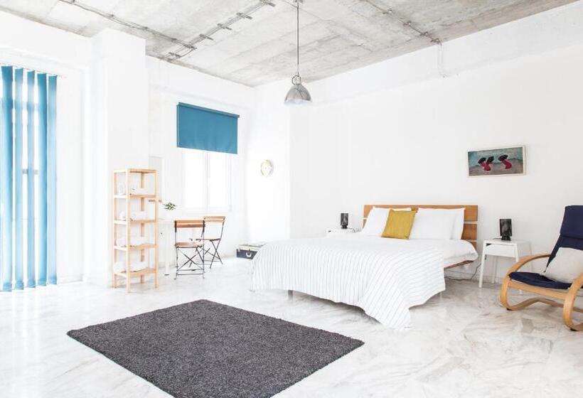 デラックススタジオ, Concierge Downtown