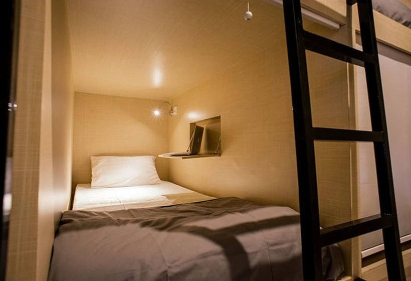 سرير فى غرفة مشتركه, Bedplus Backpacker