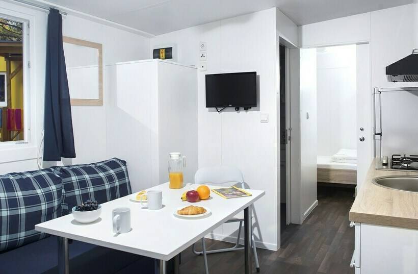 침실 2개 주택, Mobile Homes Brijuni Pineta
