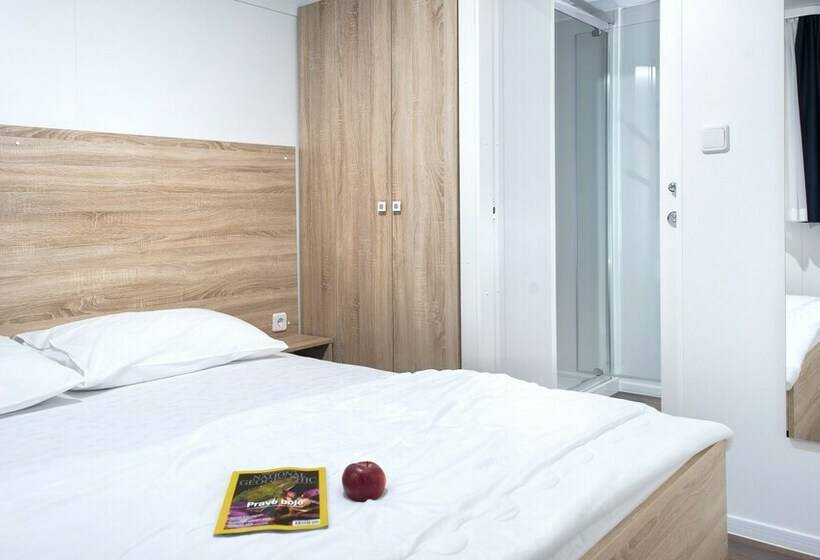 침실 2개 주택, Mobile Homes Brijuni Pineta