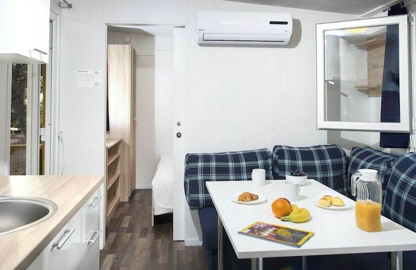 침실 2개 주택, Mobile Homes Brijuni Pineta