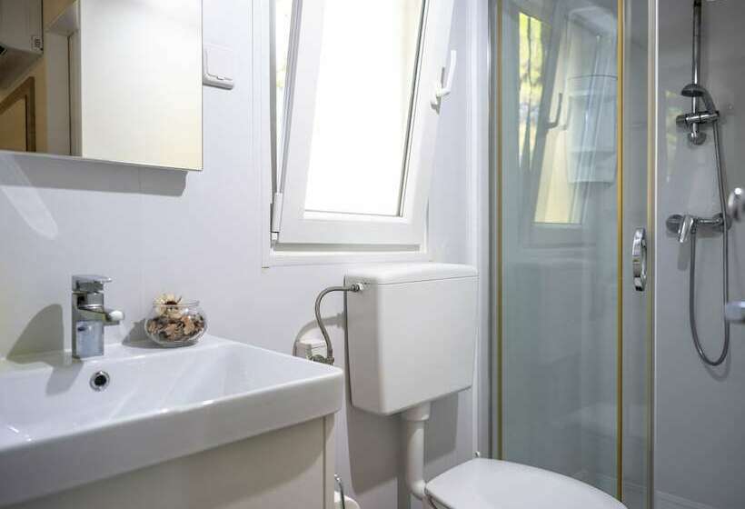 침실 2개 주택, Mobile Homes Brijuni Pineta