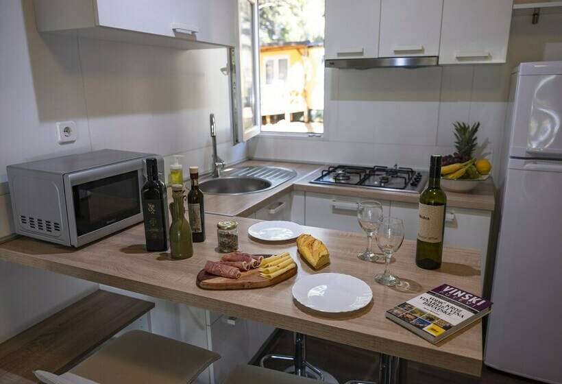 침실 2개 주택, Mobile Homes Brijuni Pineta