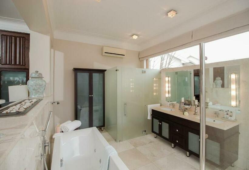 프레지덴셜 스위트, Island Way Villa