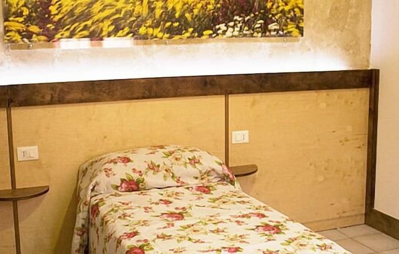 استودیوی استاندارد, Residence Casale Verderame