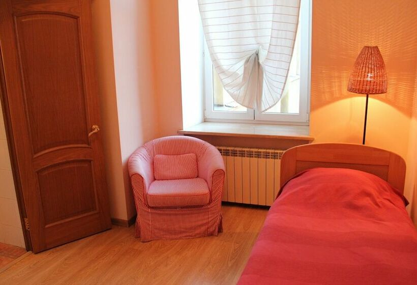 标准间, Randhouse