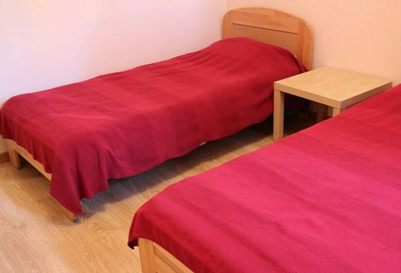 标准间, Randhouse