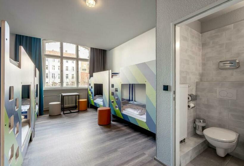 تختخواب در اتاق مشترک, a&o Berlin Friedrichshain
