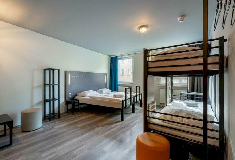 اتاق استاندارد سه نفره, a&o Berlin Friedrichshain