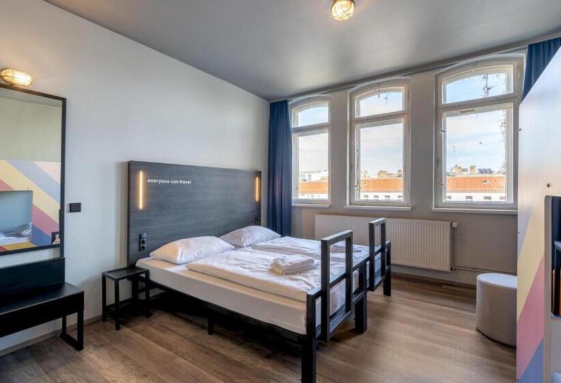 اتاق استاندارد سه نفره, a&o Berlin Friedrichshain