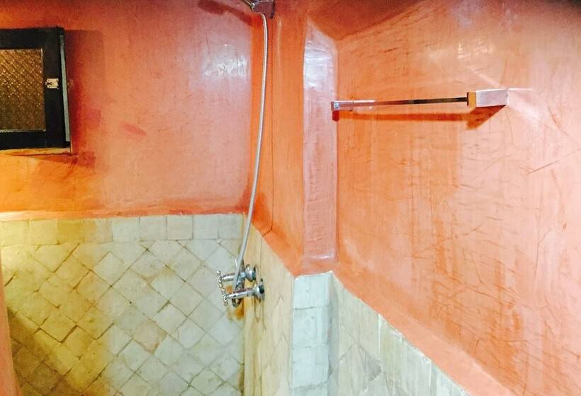 标准间, Dar Hafsa