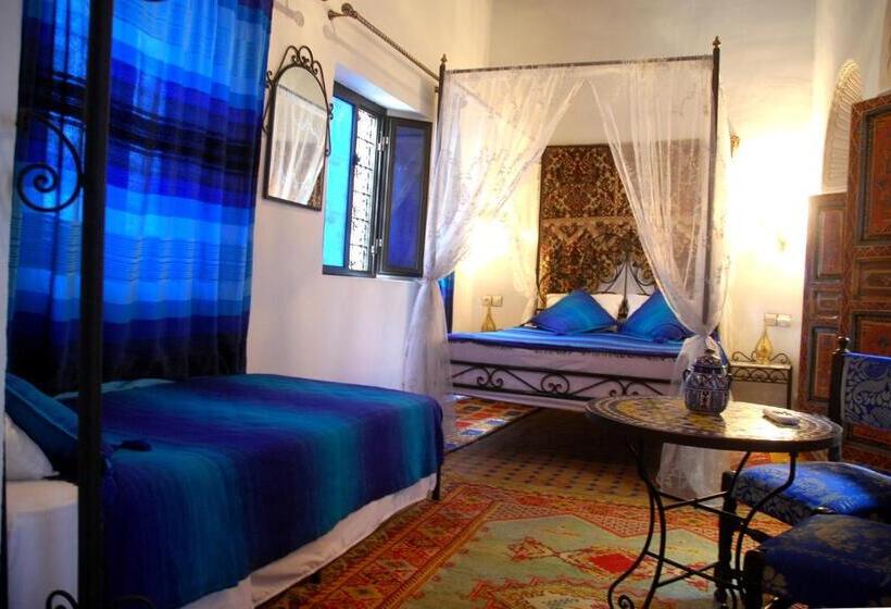 标准三人间, Dar Hafsa