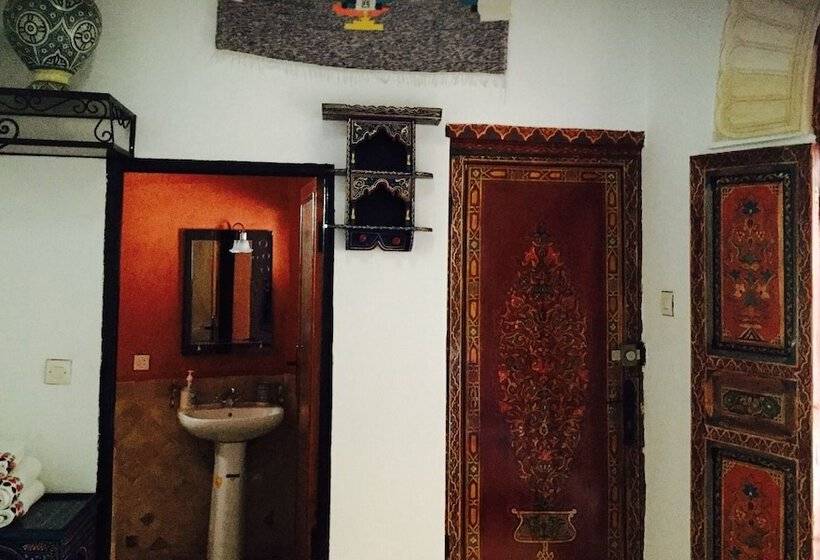 标准间, Dar Hafsa