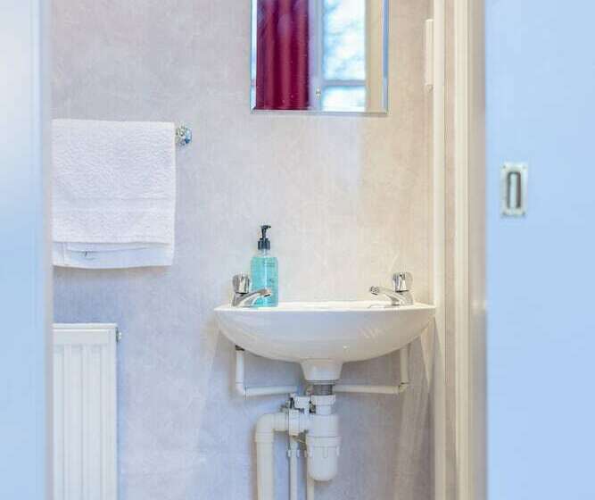 اتاق استاندارد, Kingsley Guest House