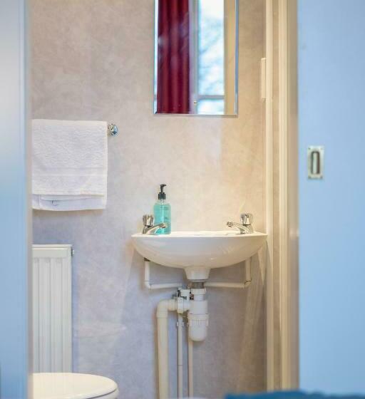 Quarto Estandar, Kingsley Guest House