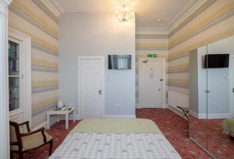Quarto Estandar, Kingsley Guest House