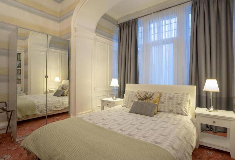 اتاق استاندارد, Kingsley Guest House