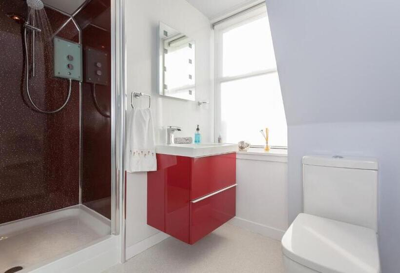 Quarto Estandar, Kingsley Guest House