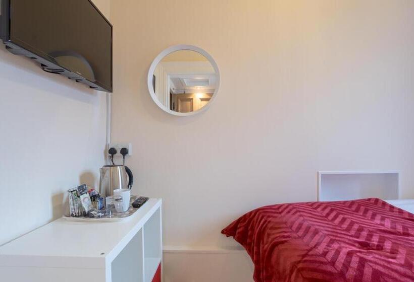 اتاق استاندارد یک نفره, Kingsley Guest House