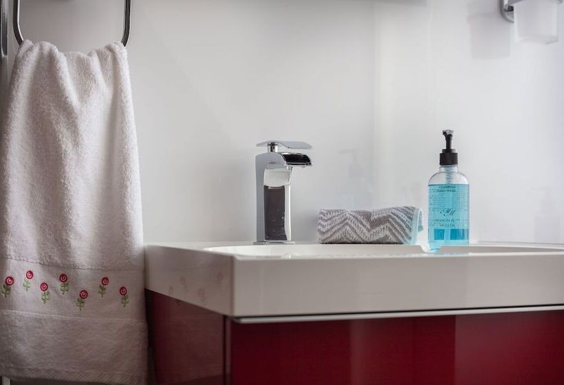 Quarto Estandar, Kingsley Guest House