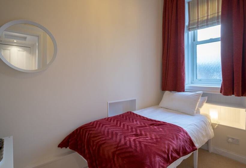 اتاق استاندارد یک نفره, Kingsley Guest House