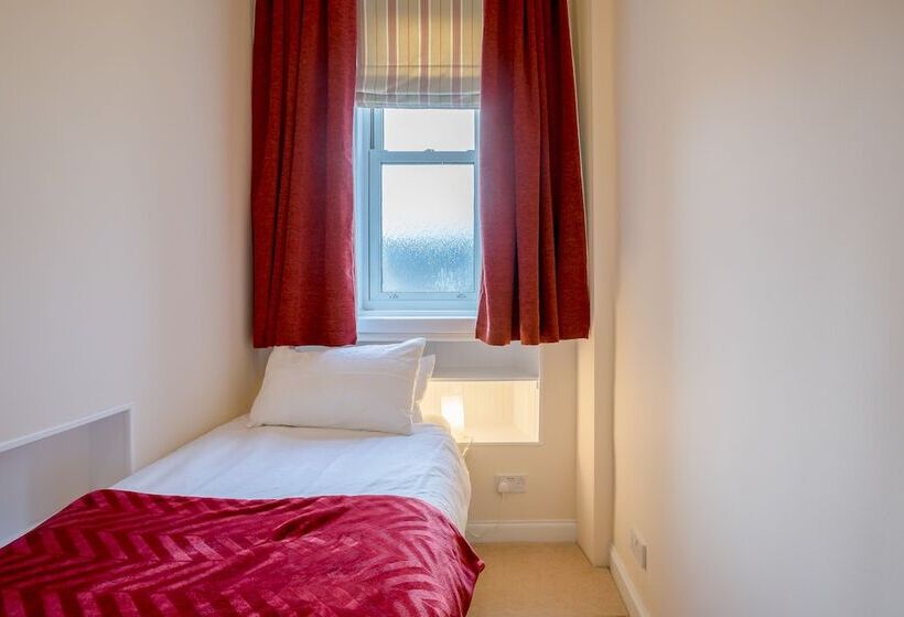 اتاق استاندارد یک نفره, Kingsley Guest House