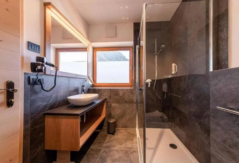 اتاق لوکس, Garni Hotel Residence Diamant